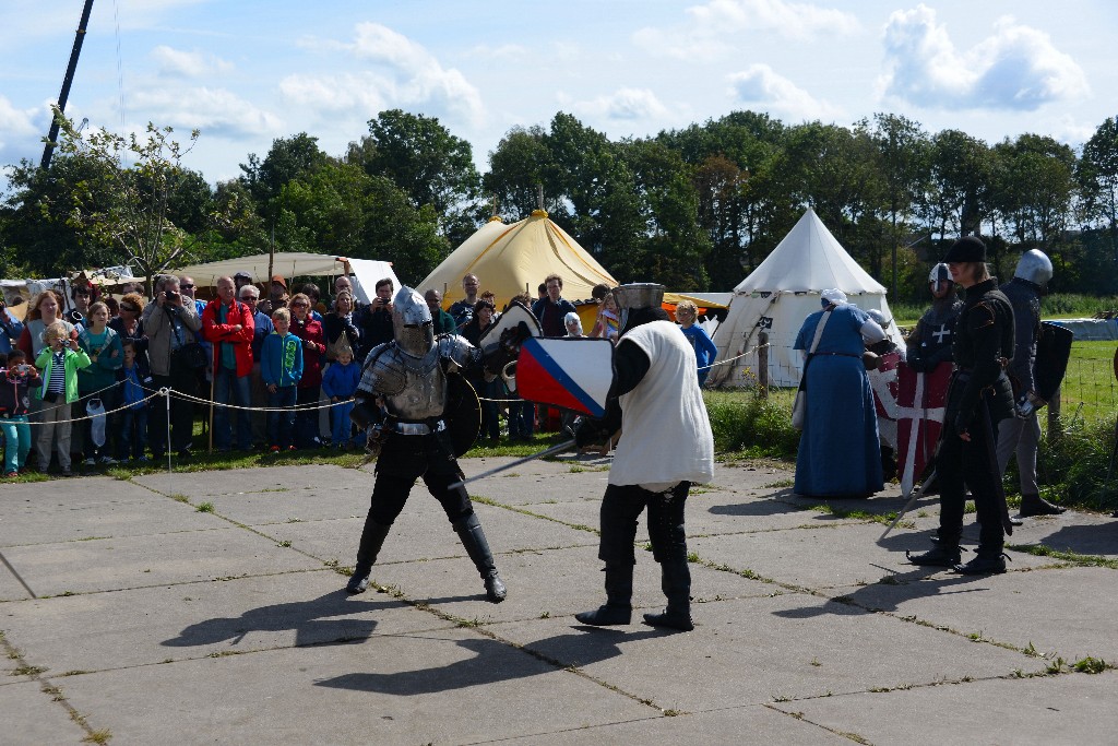 ../Images/Belegering van Teylingen 2014 093.jpg